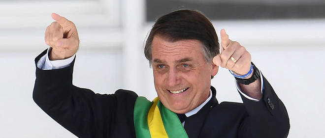 Photo de Brésil : Bolsonaro officiellement investi dans ses fonctions de président