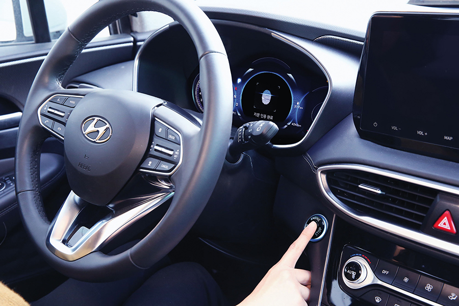 Photo de Hyundai. Quand le doigt chasse la clé