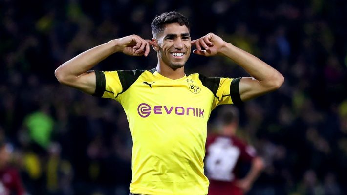 Photo de Achraf Hakimi dans le top 10 des jeunes joueurs engagés en 8es de finale