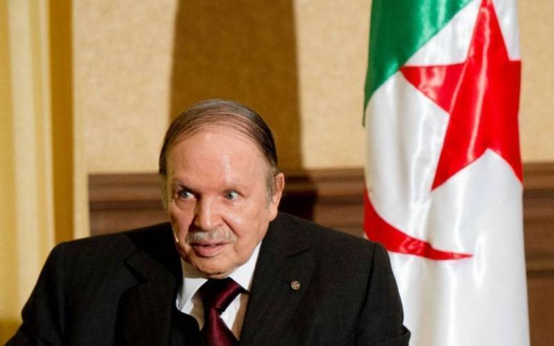 Photo de Bouteflika restera président !