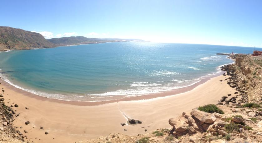 Photo de Plage d’Imsouane. L’ANP dément tout pillage de sable