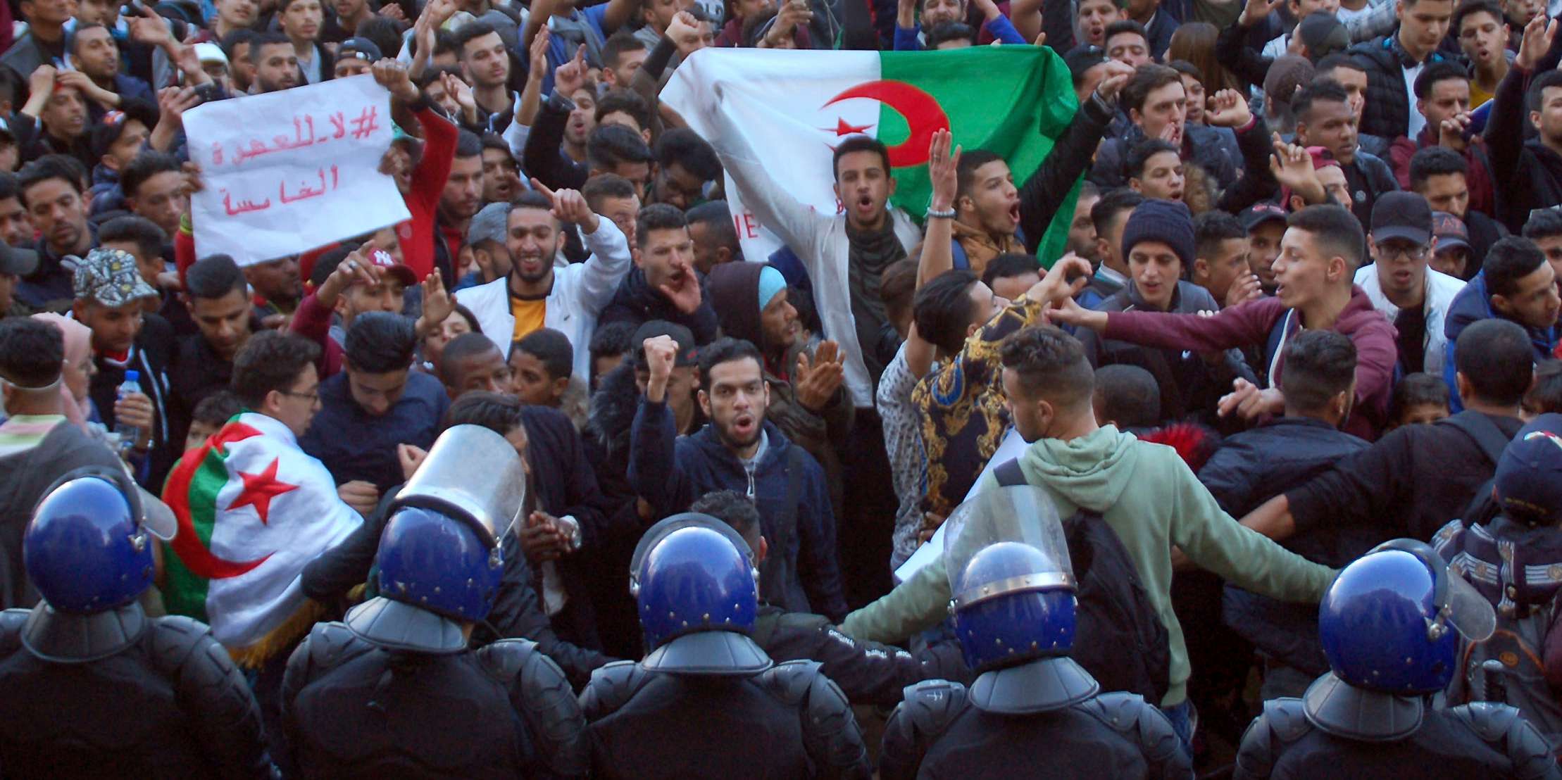Photo de Alger : Manifestations contre un 5e mandat de Bouteflika