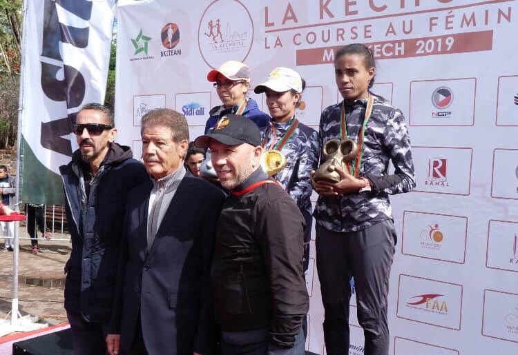 Photo de Fatiha Asmid remporte la 1re Course internationale féminine des 10 km