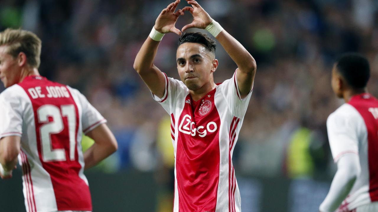 Photo de Ajax rend hommage à “Appie” pour son 22e anniversaire