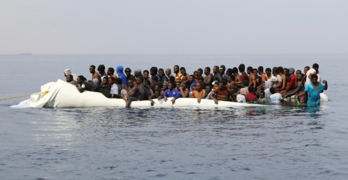 Photo de 249 migrants secourus par la Marine Royale ce week-end