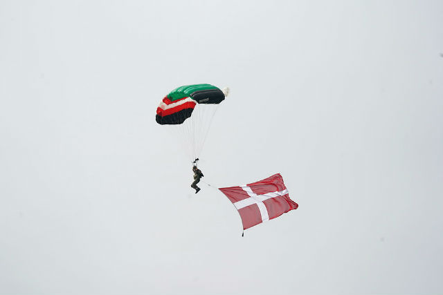 Photo de Le Danemark célèbre le 800ème anniversaire de son drapeau « tombé du ciel »