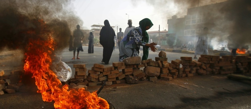 Photo de Plus de 35 morts dans la dispersion d’un sit-in à Khartoum
