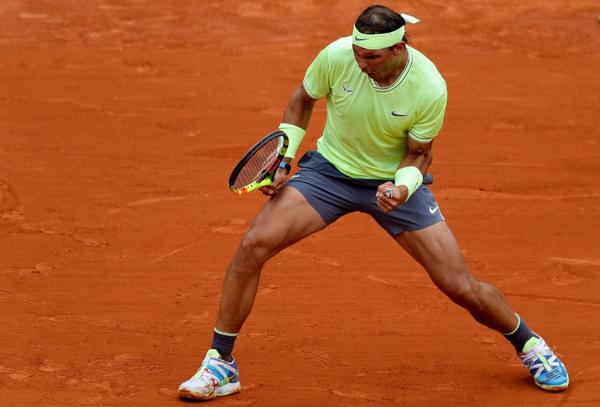 Photo de Nadal s’offre un douzième titre à Roland Garros