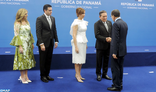 Photo de El Otmani reçu en audience par le nouveau président du Panama