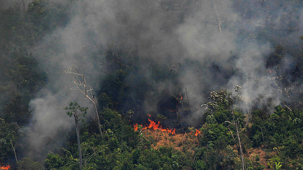 Photo de Amazonie: dans l’Etat de Rondônia, des colonnes de fumée à perte de vue
