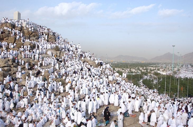 Photo de Hajj : 2,5 millions de fidèles se sont rassemblés samedi sur le mont Arafat