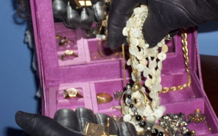 Photo de Vol de bijoux dans la villa d’un haut gradé des FAR