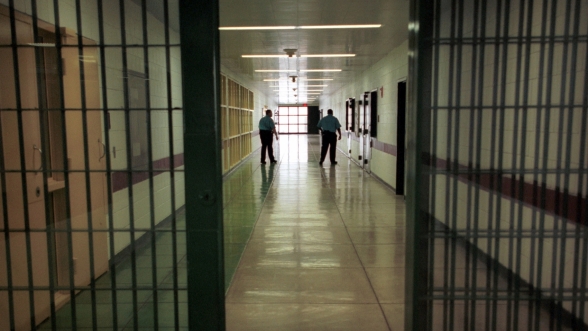 Photo de La délégation générale des prisons dément l’information sur le pensionnaire poignardé