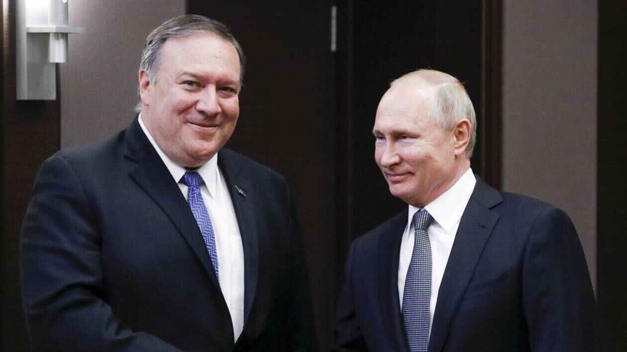 Photo de Pompeo dément les informations sur l’exfiltration d’une «taupe» de la CIA en Russie