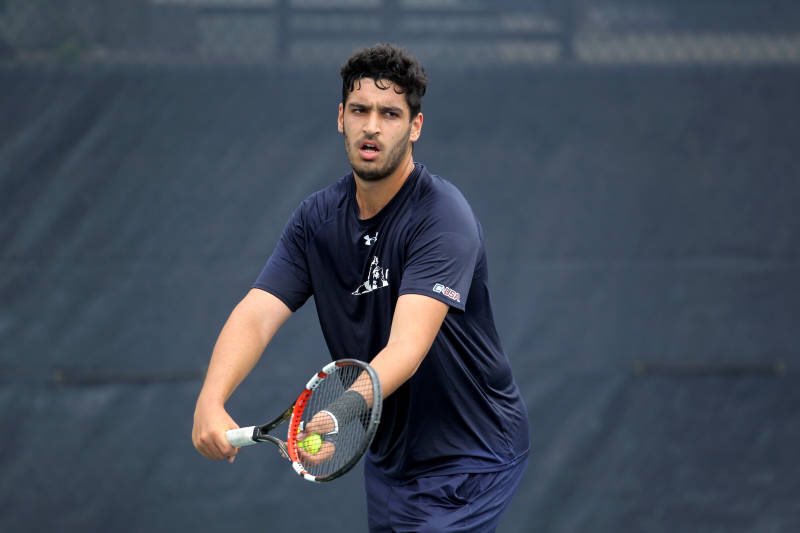 Photo de Tennis: Adam Moundir assure au Liban