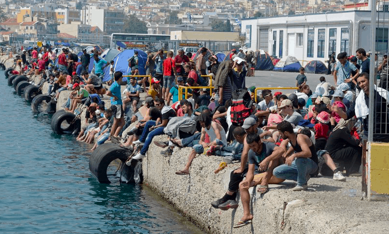 Photo de Le gouvernement grec va renvoyer 10.000 migrants d’ici la fin 2020