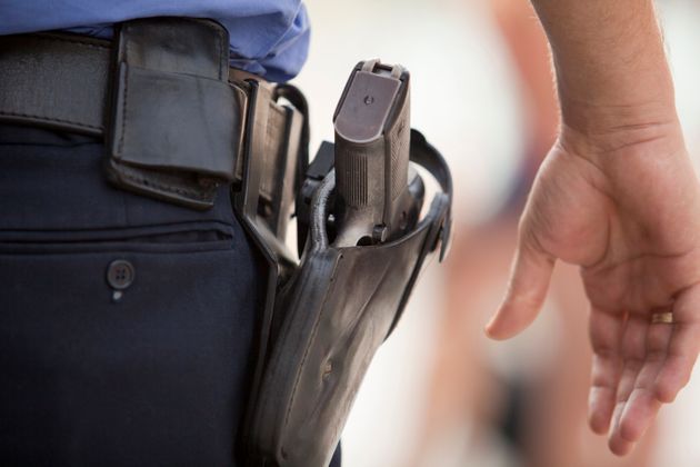 Photo de Khémisset: Un policier utilise son arme pour arrêter un individu menaçant