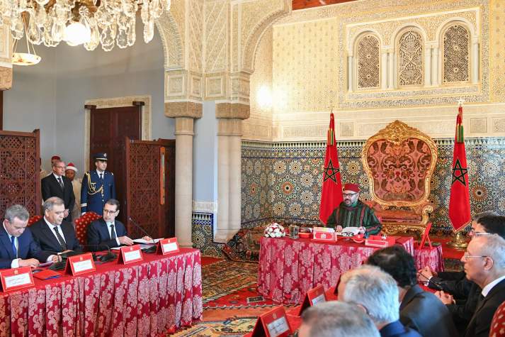 Photo de Mohammed VI  préside à Rabat un Conseil des ministres