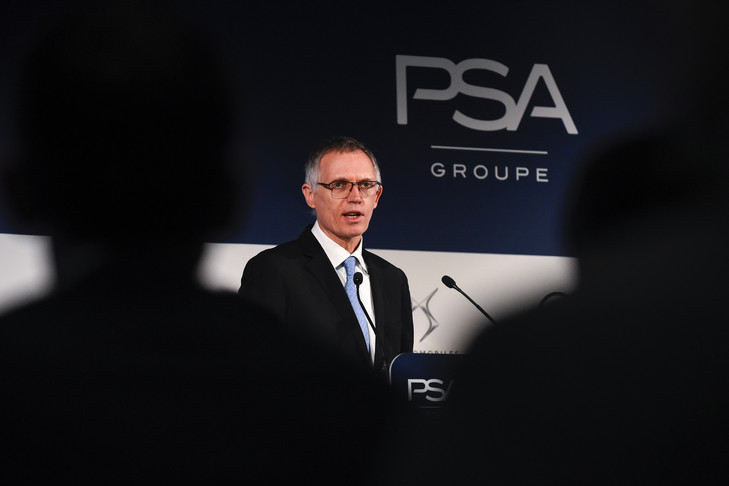 Photo de PSA et Fiat-Chrystler annoncent une fusion, Carlos Tavares aux commandes