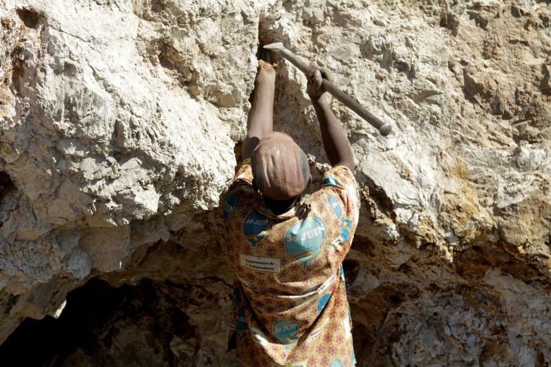 Photo de RDC : Au moins 14 morts dans l’éboulement d’une mine artisanale