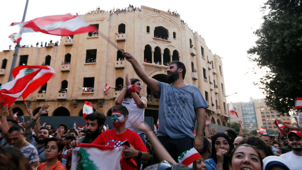 Photo de Liban : Les manifestants ne décolèrent pas