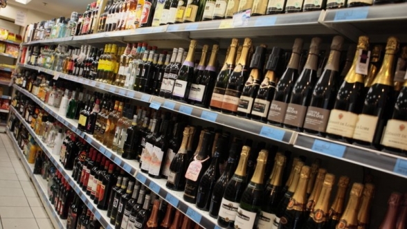 Photo de Les Conseillers s’opposent à l’augmentation de la taxe sur l’alcool
