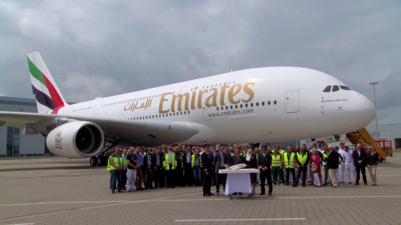 Photo de Airbus signe un mégacontrat à 14,5 milliards d’euros avec Emirates