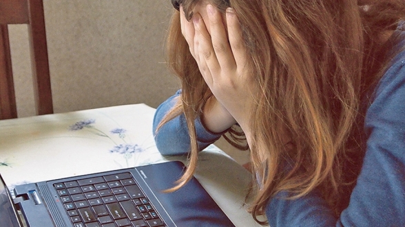 Photo de Les femmes, cibles « par excellence » de la cyberviolence