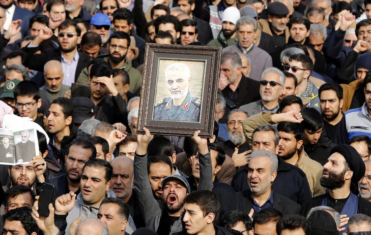 Photo de L’Iran travaille sur treize scénarios pour venger la mort de Soleimani