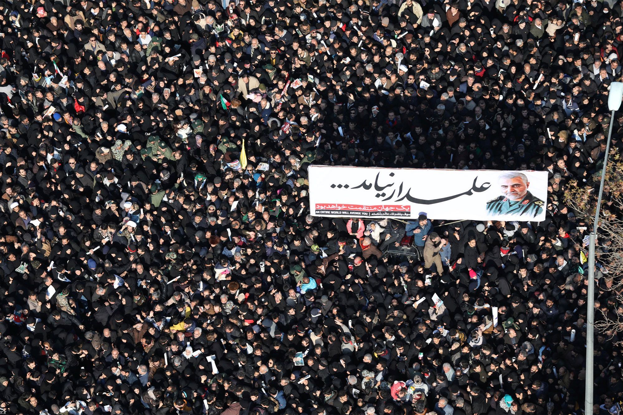 Photo de Obsèques de Soleimani: Une trentaine de morts suite à une bousculade