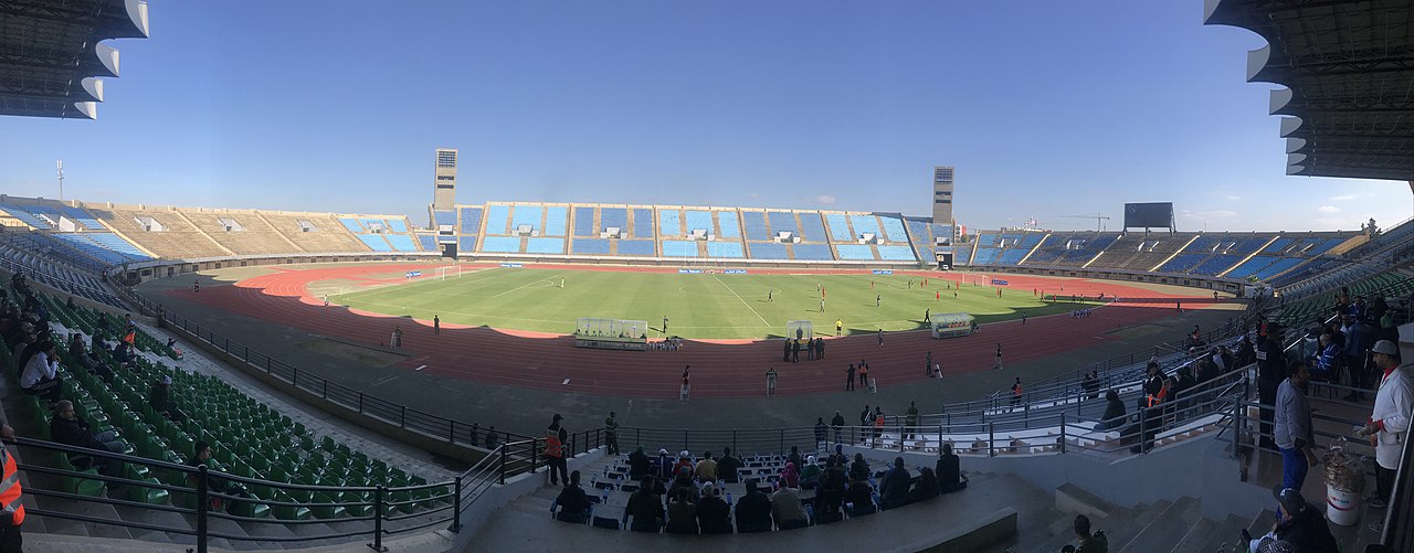 Photo de Fès. Le stade Hassan II rouvre ses portes
