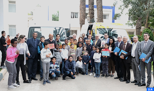 Photo de La princesse Lalla Zineb reçoit le président de la Fondation Renault-Maroc