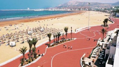 Photo de Réaménagement de la corniche d’Agadir : la mise à niveau de la plage relancée