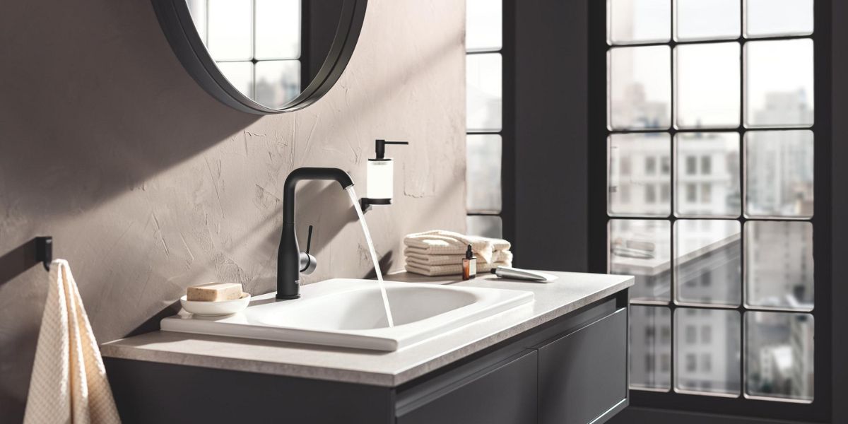 GROHE lance une série d'accessoires pour salle de bain au design sublime 