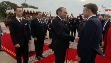 Photo de Visite d’État : Emmanuel Macron accueilli par le Roi Mohammed VI