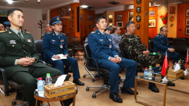 Photo de Coopération : visite d’une délégation chinoise pour échanger sur les techniques de parachutisme