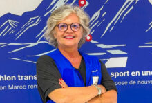 Photo de Isabelle Quenouillère, D.G de DECATHLON Maroc, sacrée “Best Woman CEO-Sports Retail” aux Women’s Tabloid Awards 2025